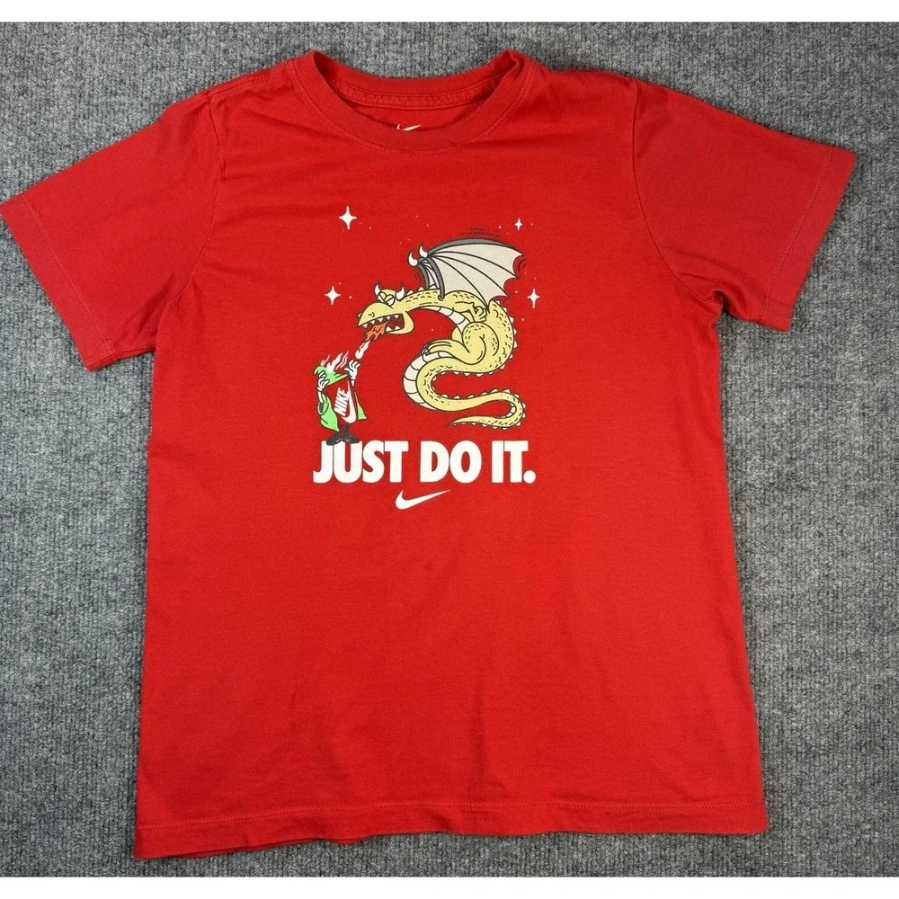 Nike Sportswear Boys Large Youth T Shirt Red Box Wizard & Dragon Glitter Logo